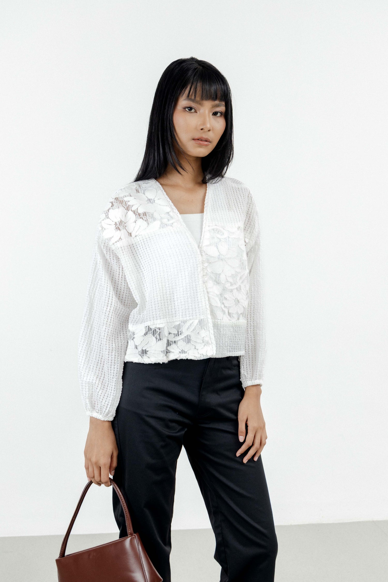 Avika Outer