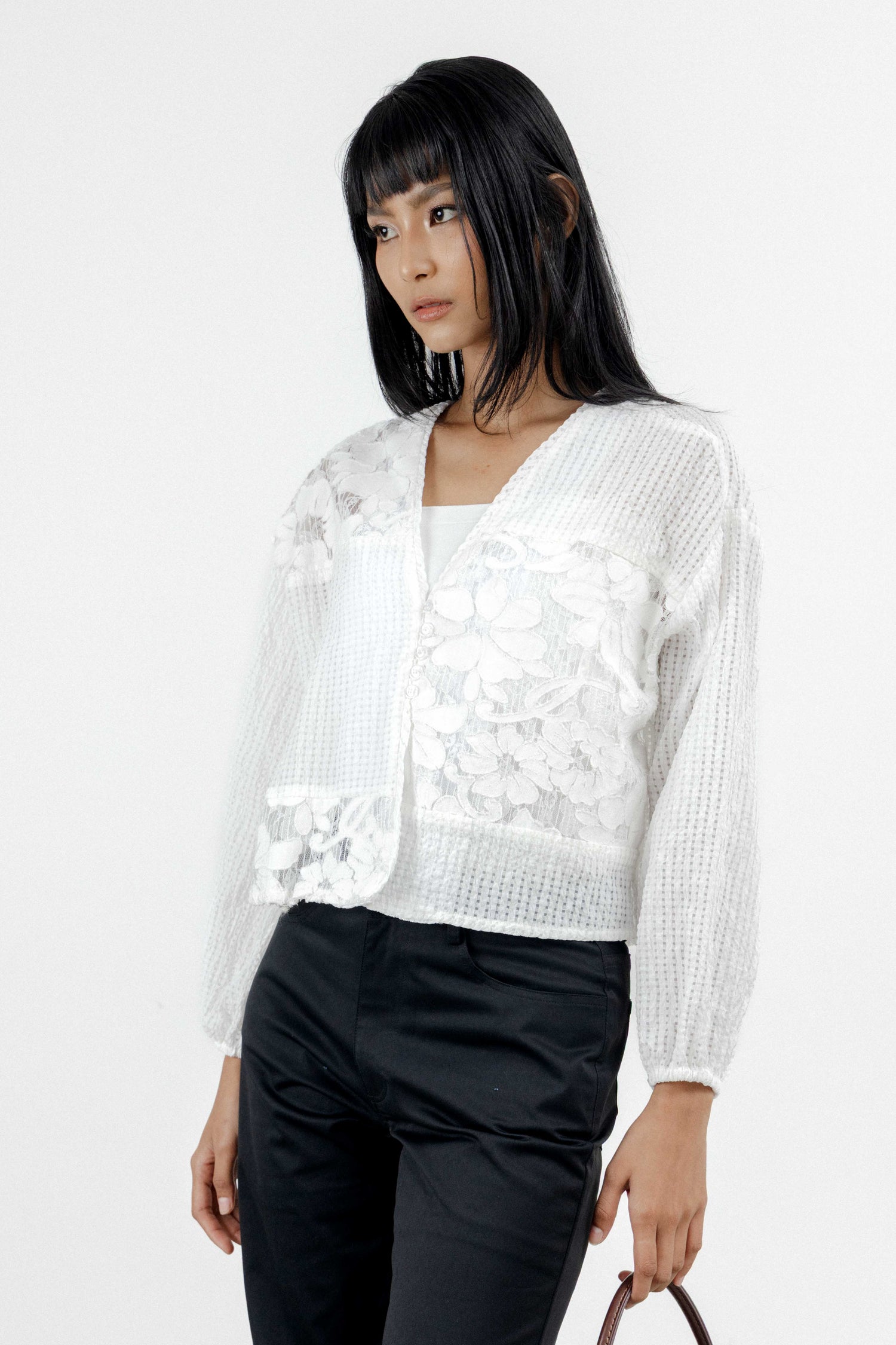 Avika Outer