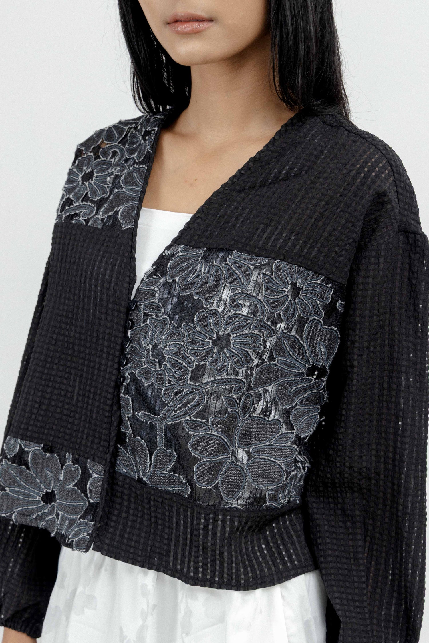 Avika Outer