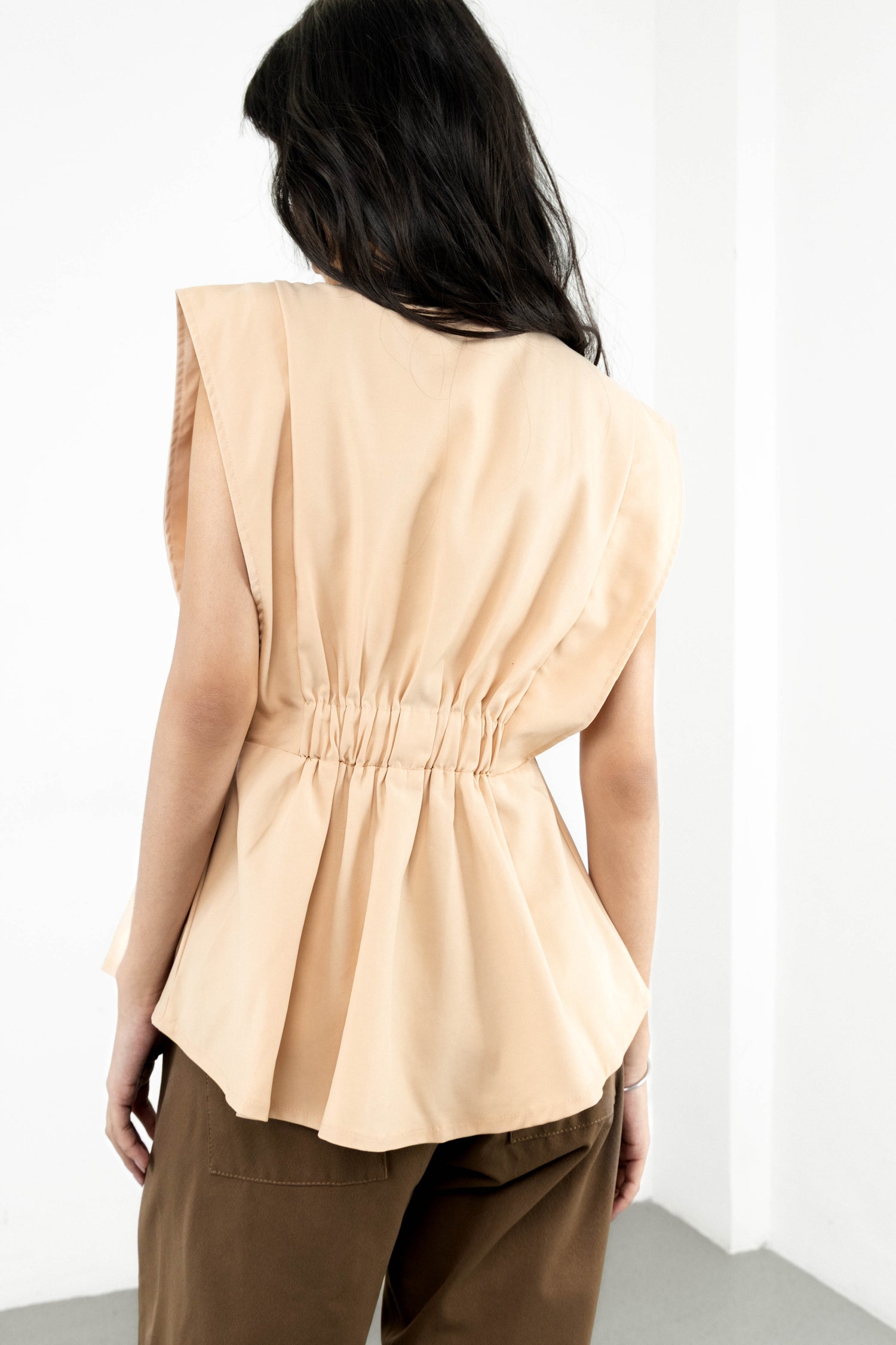 Noel Vest