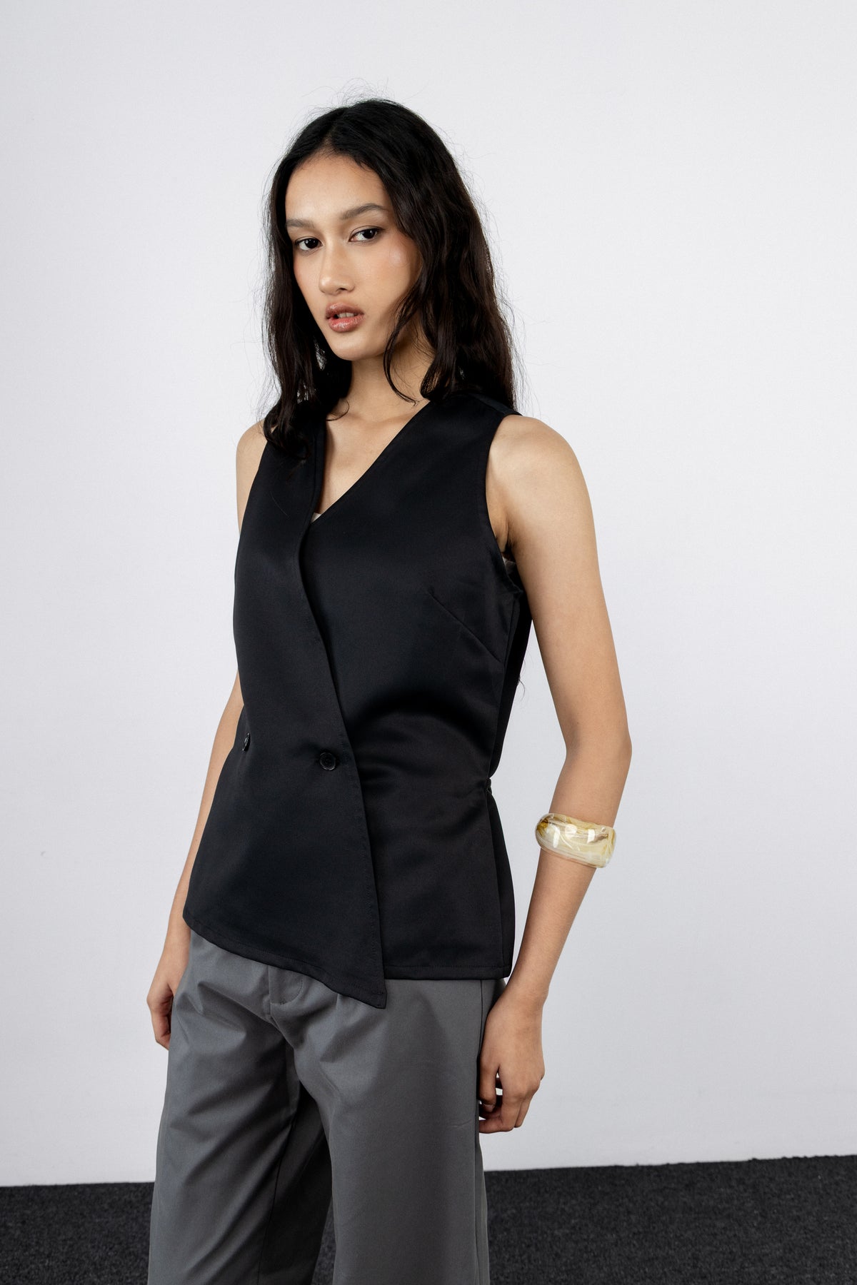Lavena Vest