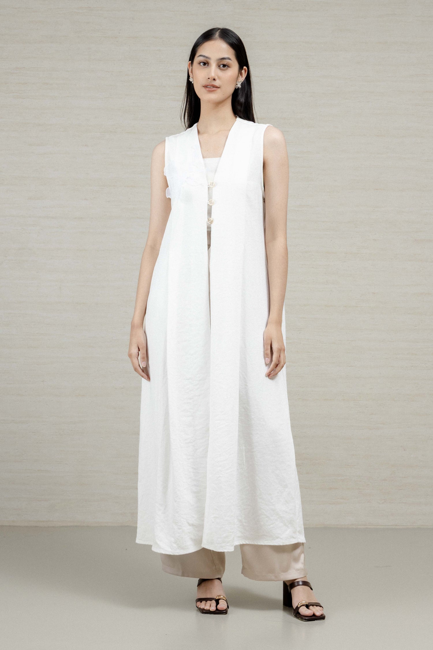 Manesa Long Outer