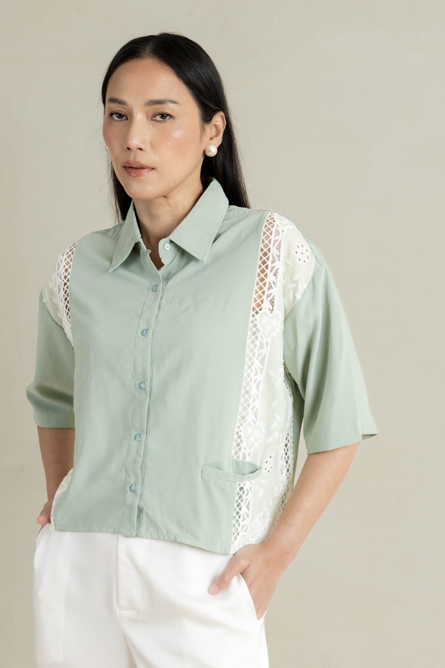 Geia Crop Shirt