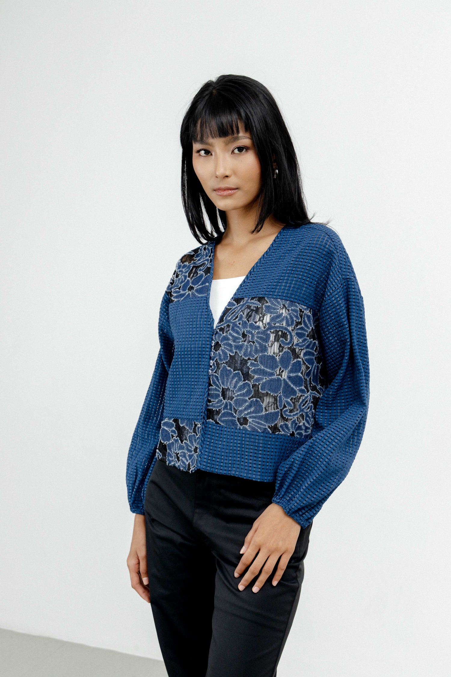 Avika Outer