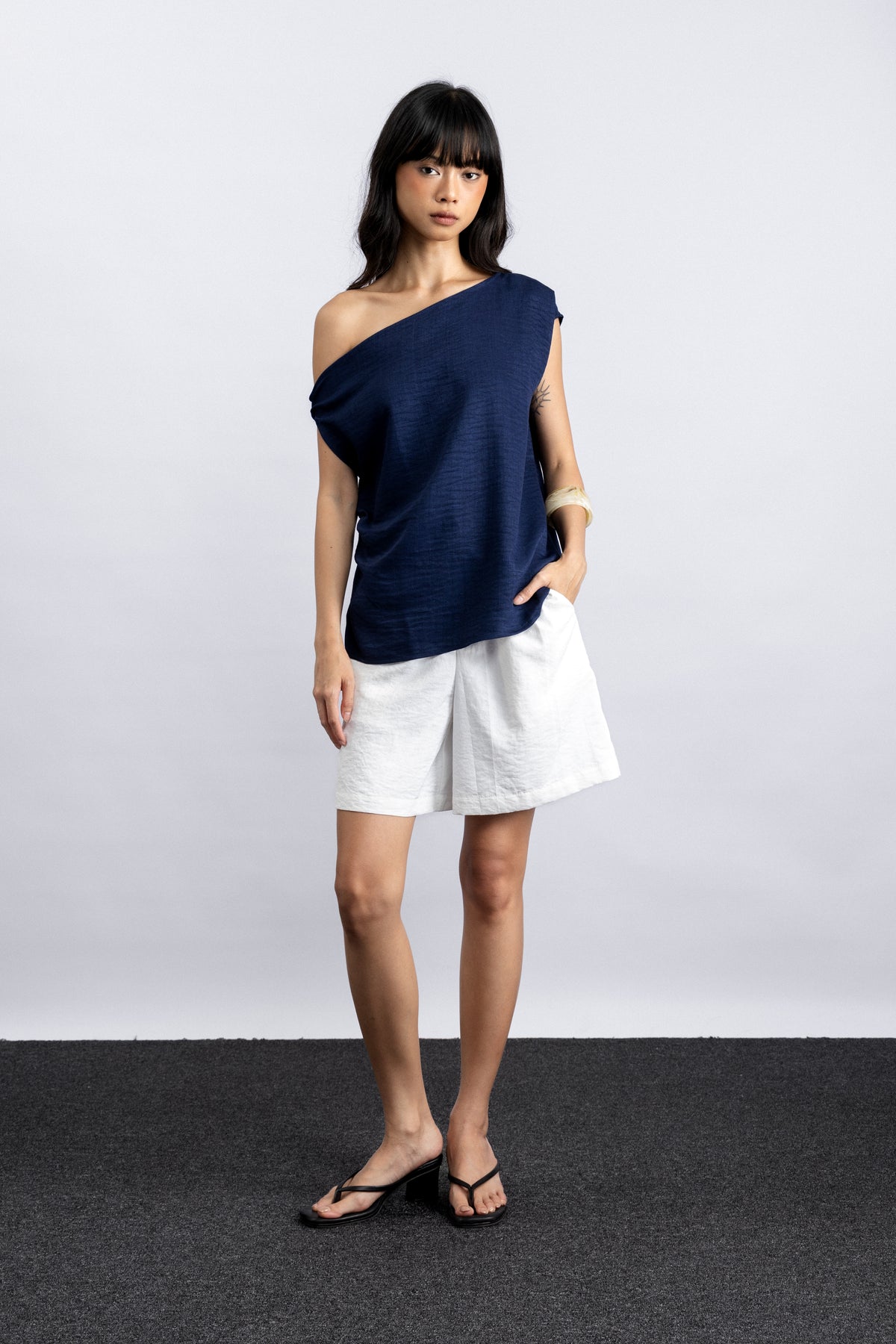 Cyrus Top