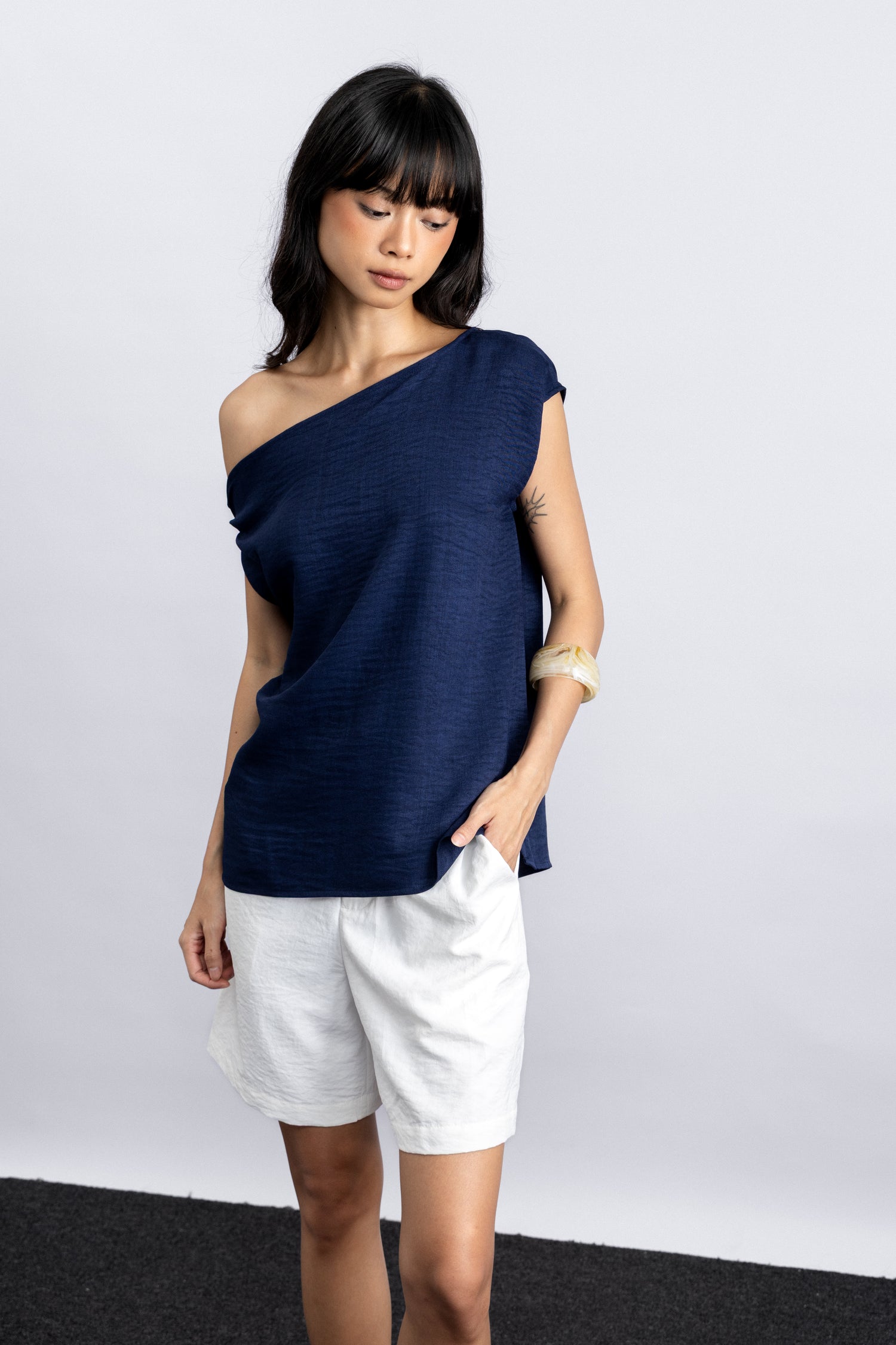Cyrus Top
