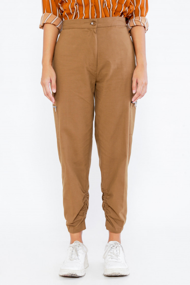 quince-jogger-pants-gaudi-clothing